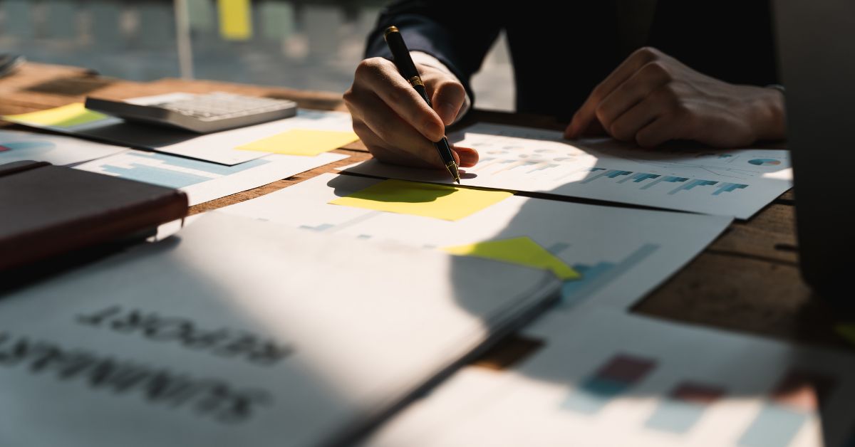 Bookkeeping vs. Accounting: What’s the Difference?