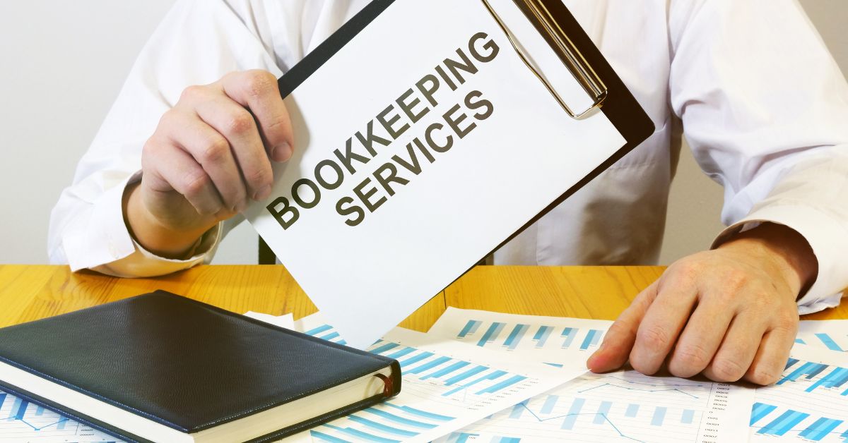 8 Tips to Choose Bookkeeping & Accounting Services for Small Businesses