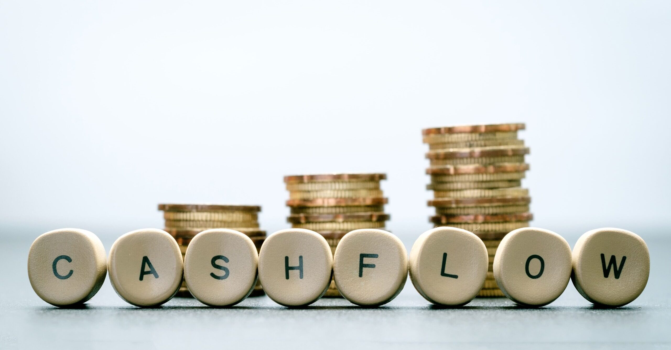 Expert Tips To Instantly Improve Your Business's Cash Flow Management