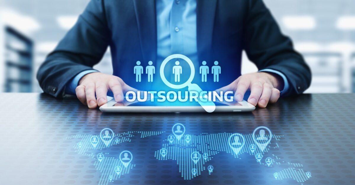 Efficient Reporting and Auditing: The Outsourcing Advantage