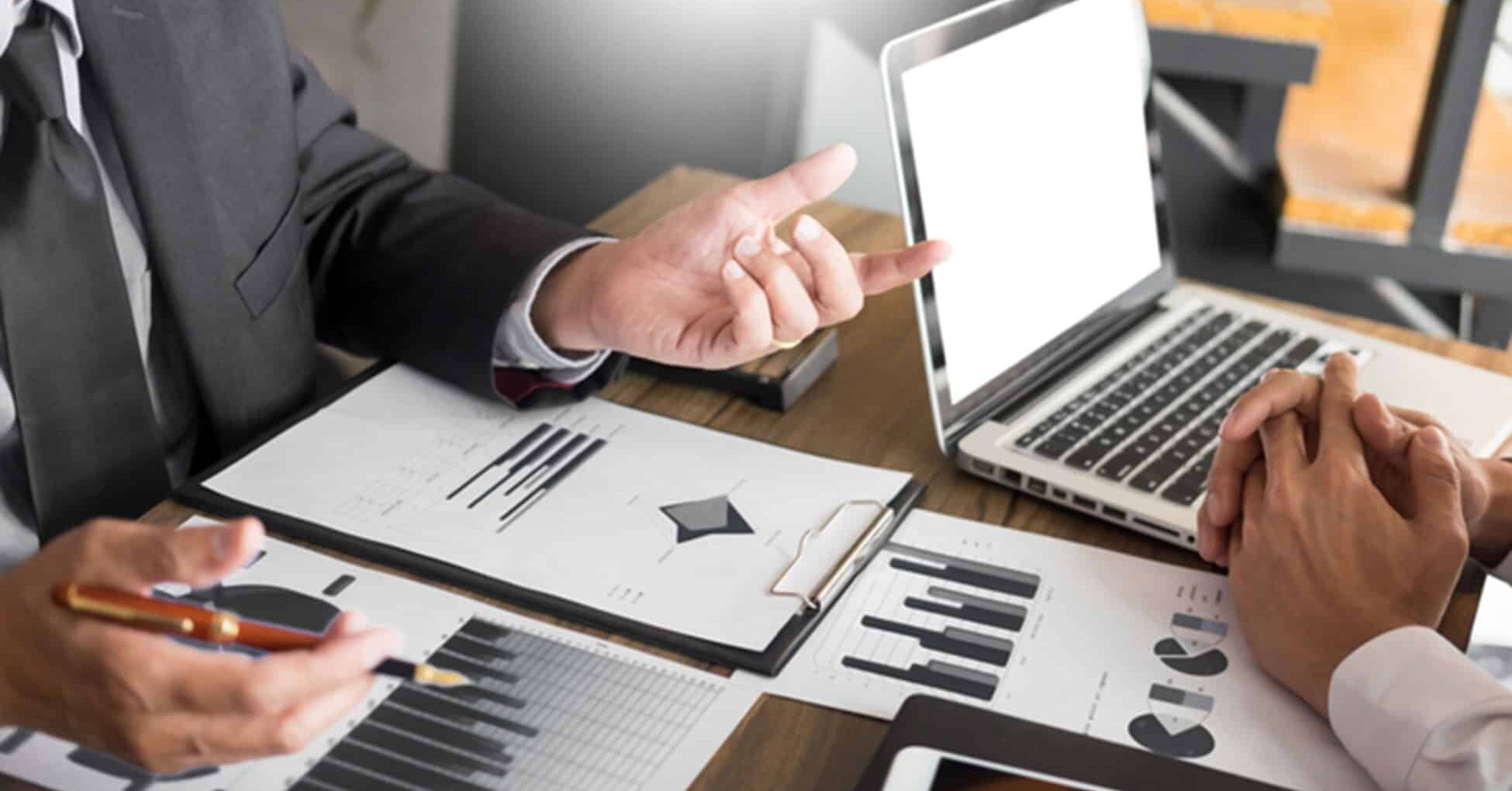 When MNCs Should (and Shouldn’t) Outsource Accounting Services